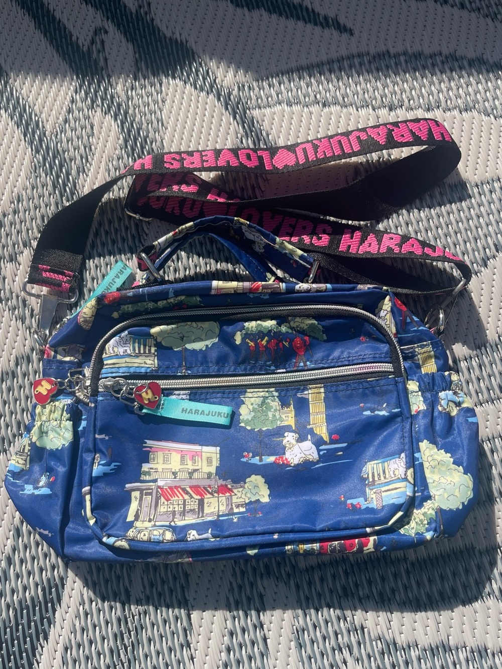 Y2K RARE Harajuku London City Gwen Stefani Blue Crossbody Hand Bag Dog